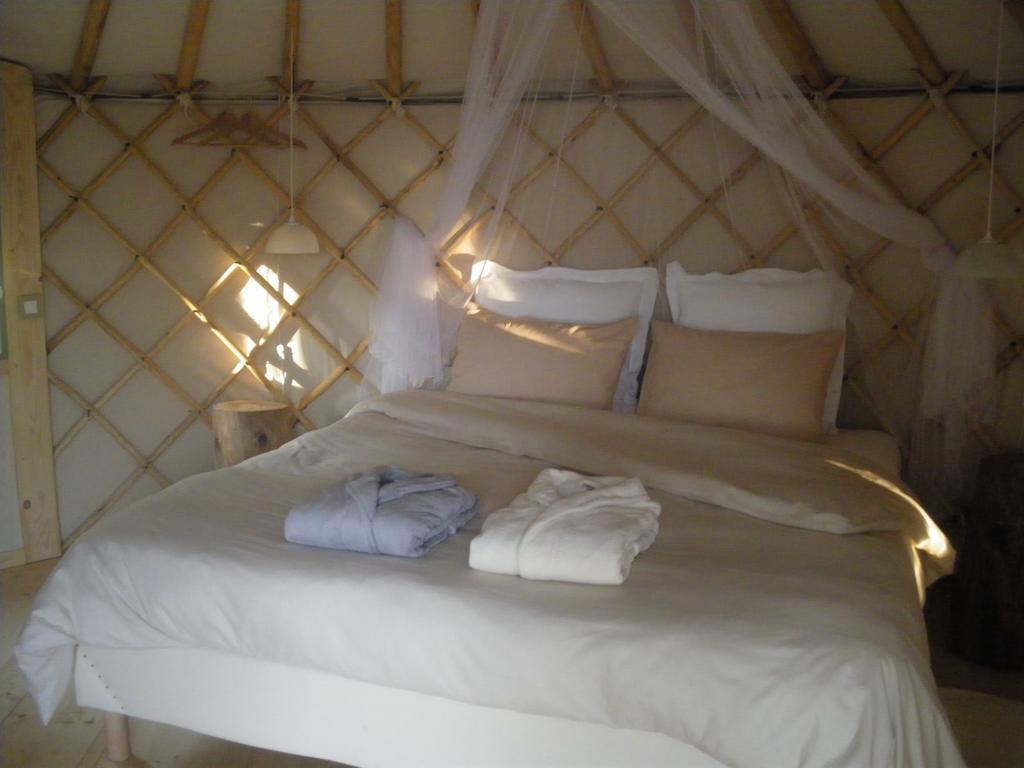 Mira Ceti Yurt Bed and Breakfast Σετ Εξωτερικό φωτογραφία